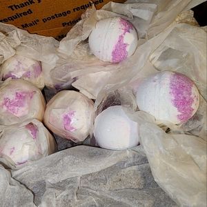 VICTORIA SECRET LOVE SPELL BATH BOMB NEW